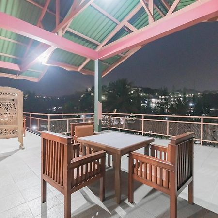 Reddoorz Plus At Hotel Griya Astoeti Bogor Luaran gambar